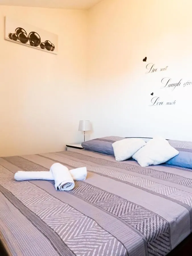 Apartment Sea Galižana